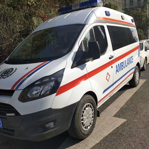 保城镇品质救护车出租,为您的健康出行负责