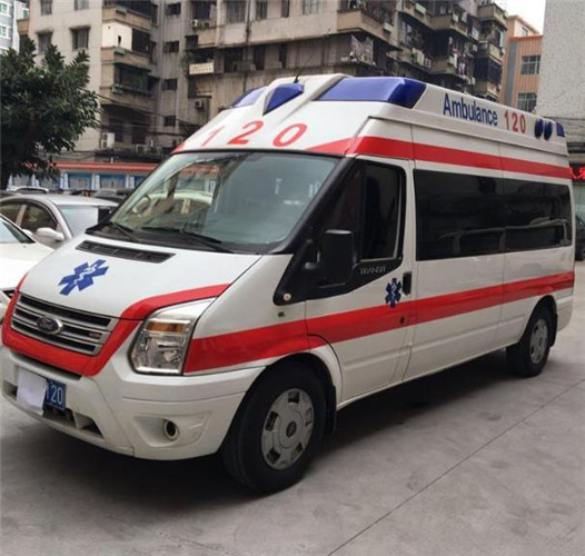 保城镇专业救护车出租,您身边的生命守护者